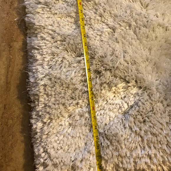 🌸Fluffy White Rug, GUC🌸 - Picture 6 of 6